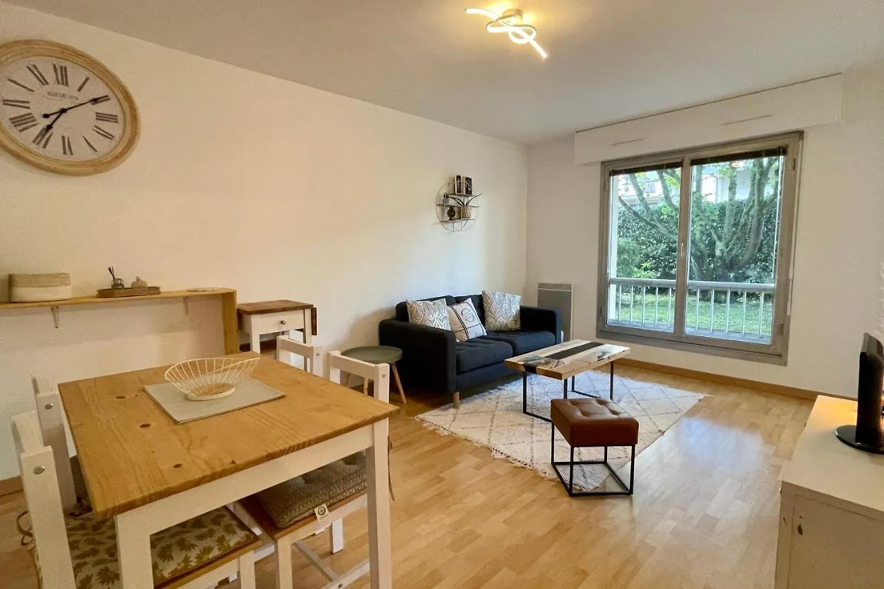 Sully II - Apartment Of 33 Sqm With Parking 400M From Lake Annecy 0*,  France