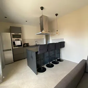  Appartement Immeuble Centre Du Lavandou France